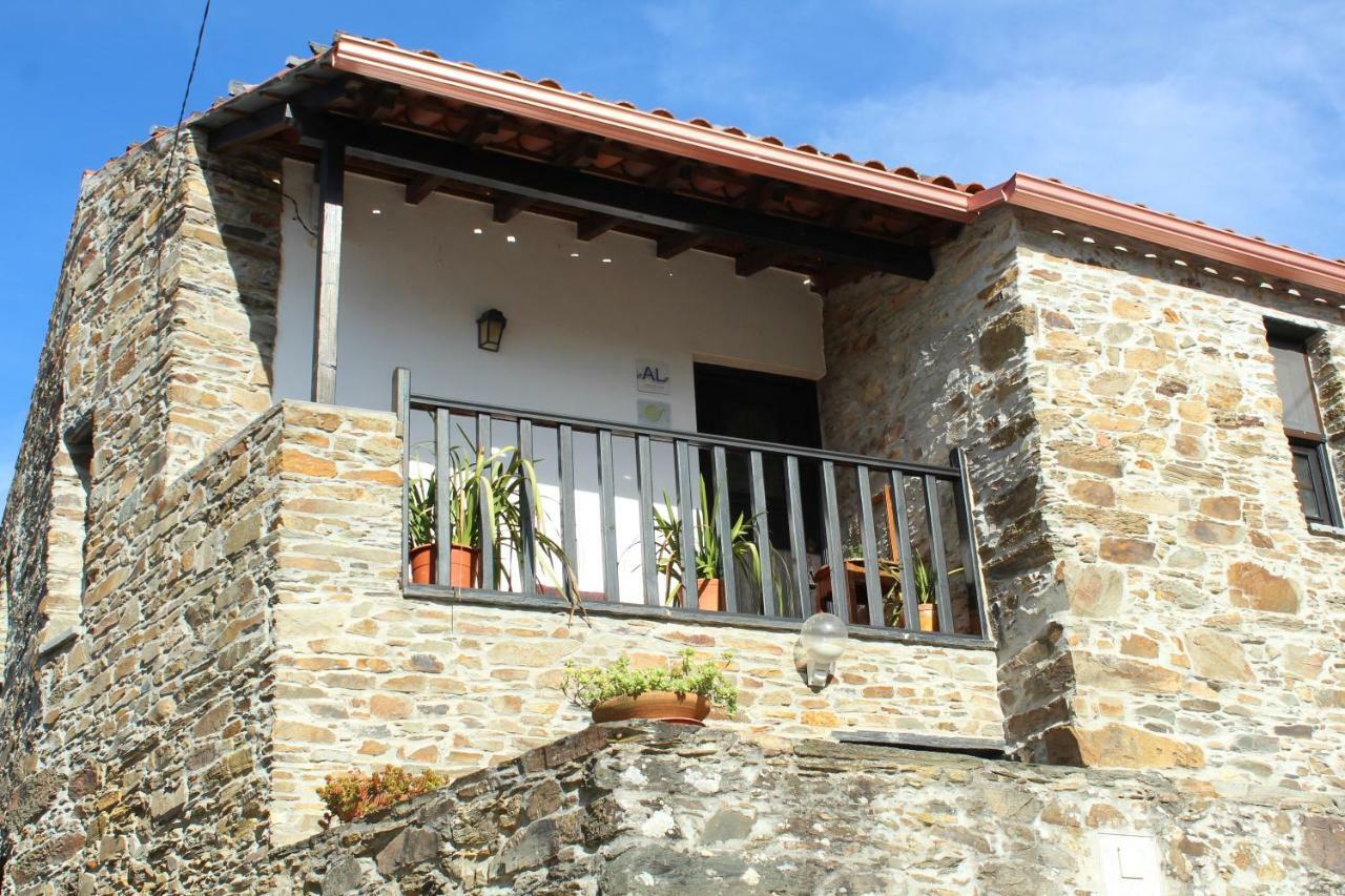 Casas De Pedra Hotel Proenca-a-Nova Exterior photo